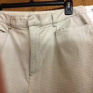 FADED GLORY STRETCH women's green and white, check pattern, plus sz, capris sz14